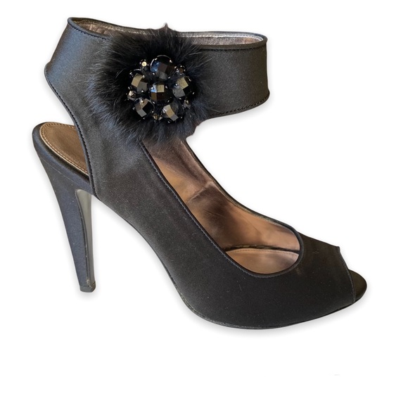 Nina Ricci satin ankle strap Peep toe heels - Picture 2 of 14